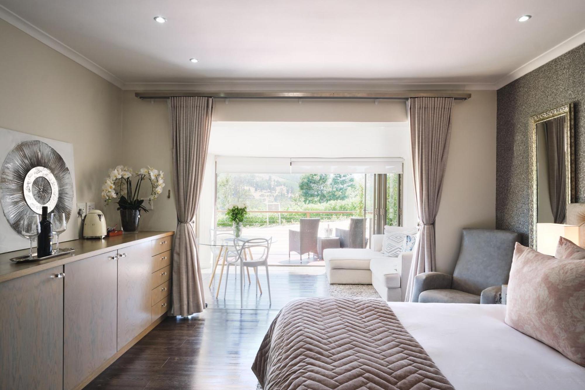Alluvia Boutique Winery & Luxury Accommodation Stellenbosch Phòng bức ảnh A room at the Cape Grace