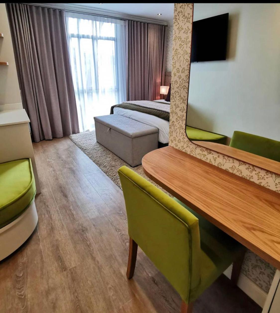 Alluvia Boutique Winery & Luxury Accommodation Stellenbosch Phòng bức ảnh A room at the hotel